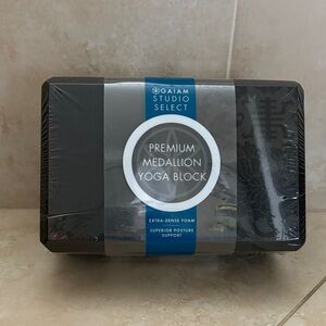 GAIAM Black Premium Medallion Yoga Block